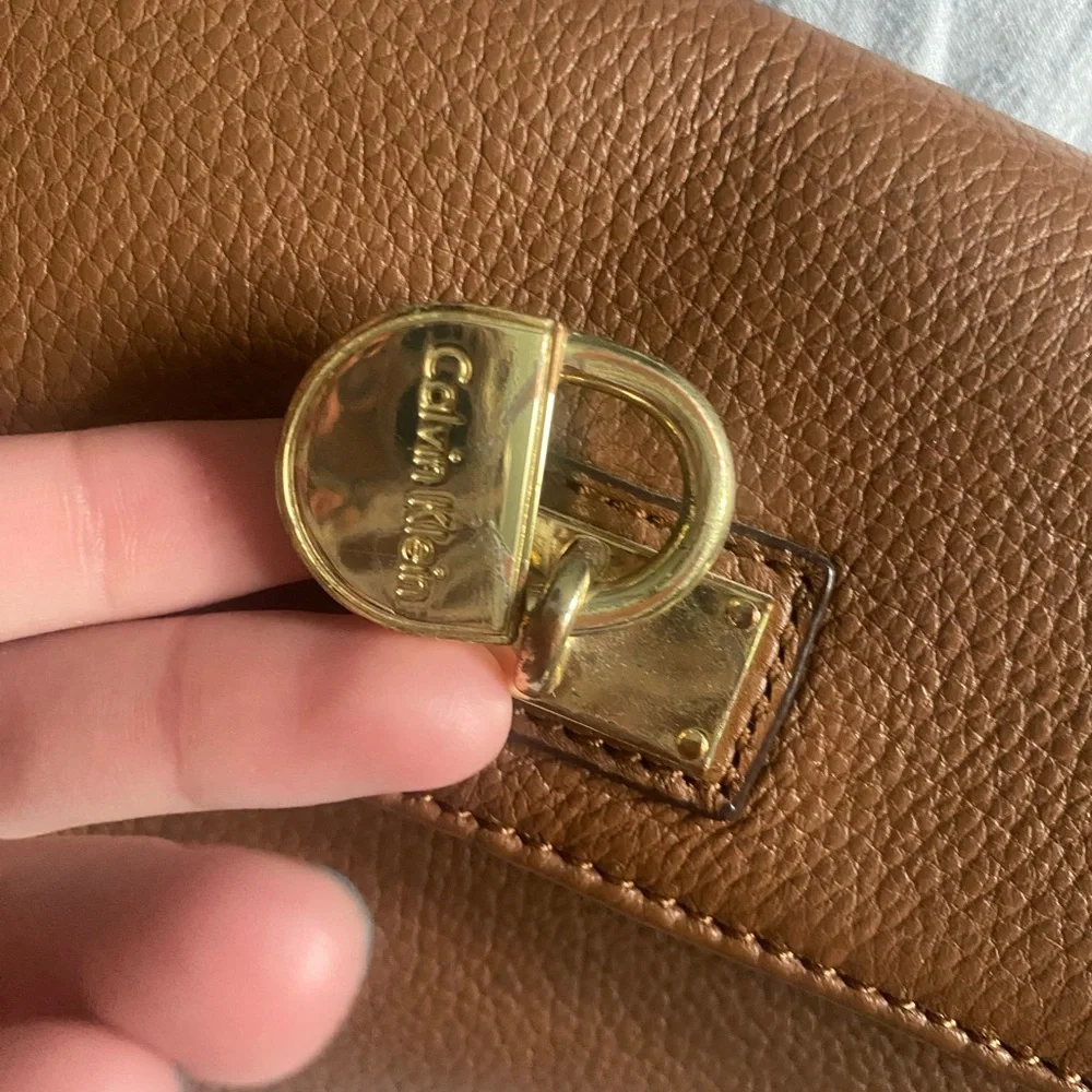 Purse - Picture 4 of 4